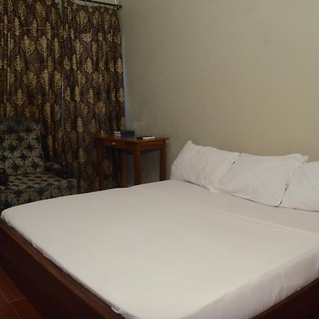 Hotel Ambassadors Lomé Extérieur photo